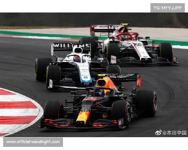 上海时空之旅演出吸引大批外籍观众 F1赛事引流效应显著 上海时空之旅演出吸引大批外籍观众 F1赛事引流效应显著